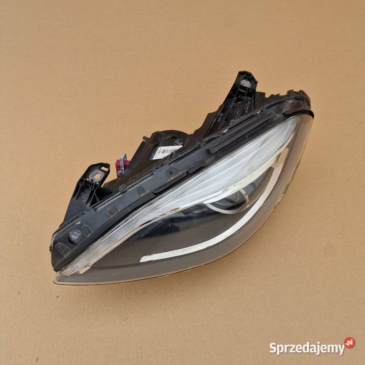 MERCEDES BKLASA W246 REFLEKTOR LAMPA BIXENON osobowe Motoryzacja