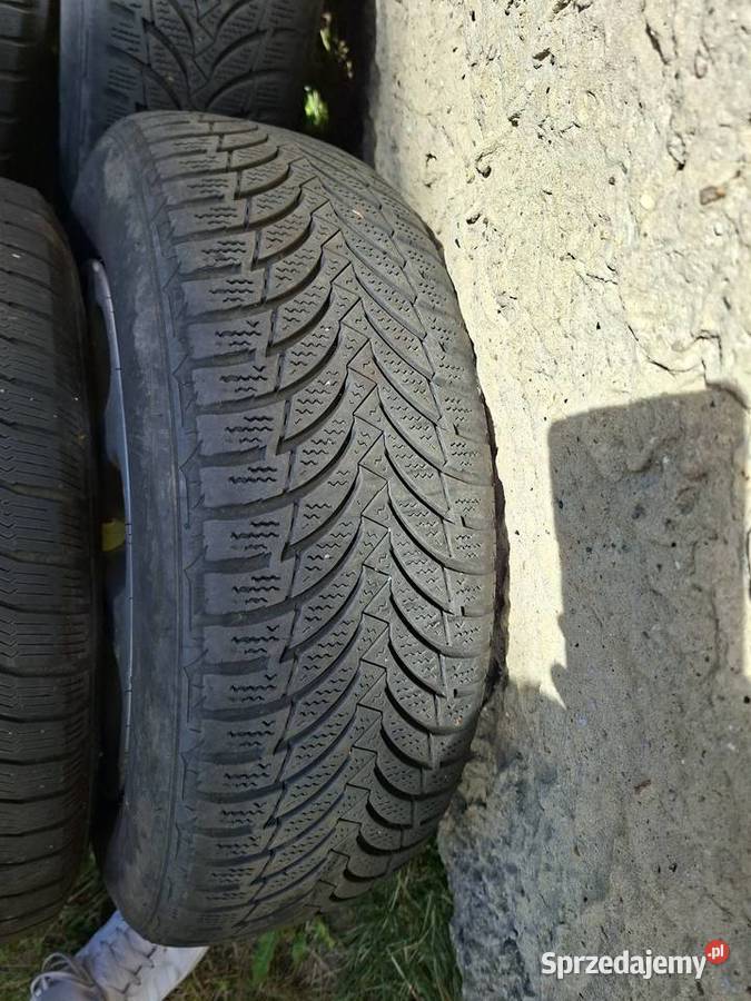 Opony zimowy R15 20565 na felgach Świebodzice