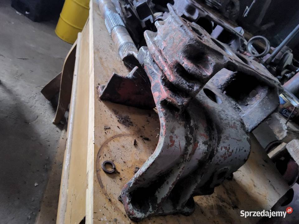 Filtr oleju do Ursusa C 325 używany Parczew