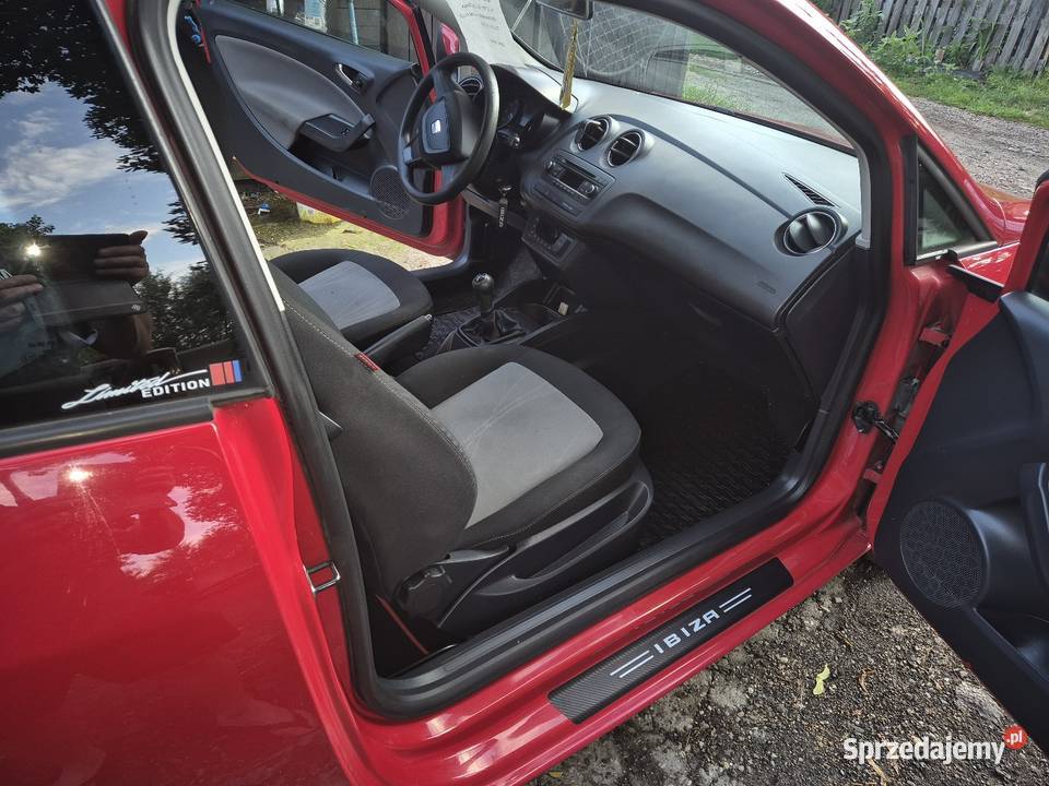 Seat ibiza okazja 2015 zarejestrowany wymianie Piekary Śląskie