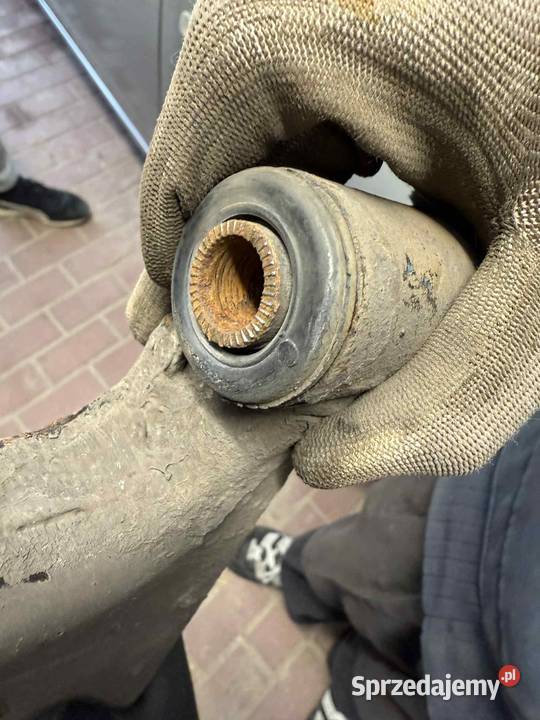 Wahacze dolne Prawy Lewy Prius 2 możliwość kupna Rok produkcji 2005 Warszawa