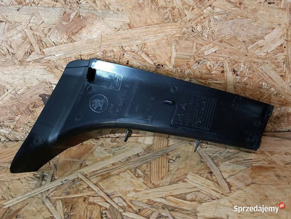 SKODA SUPERB MK3 OSŁONA ZAŚLEPKA LAMPY LEWY TYŁ Pleszew
