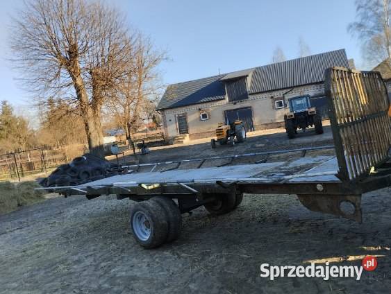 Sprzedam przyczepę na słomę siano sianokiszonke Borówek sprzedam
