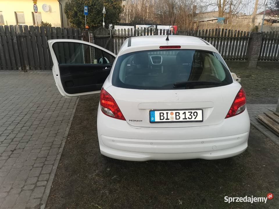 Peugeot 207 14 VTI welurowa tapicerka 207 Czernikowo