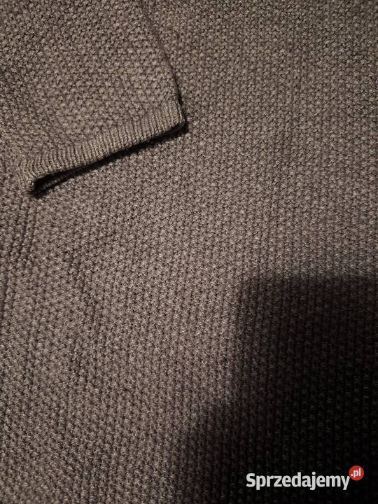 Przytulny kardigan sweter Filipów