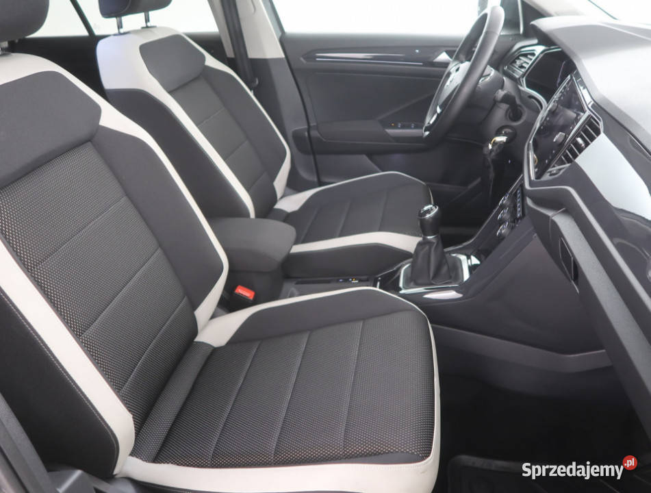 VW TRoc 15 TSI Rok produkcji 2018 Bielany Wrocławskie
