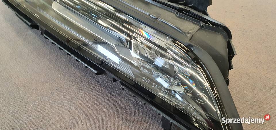 lampa prawa przód BMW G70 i7 LED SWAROVSKI osobowe
