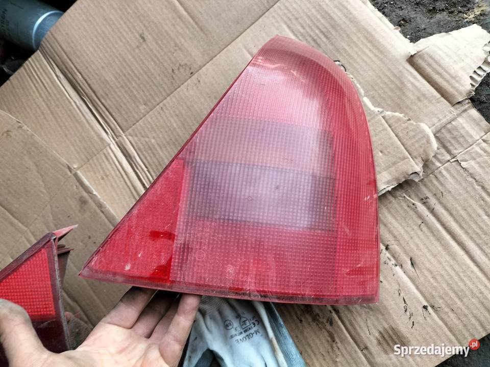 RENAULT CLIO 2 LAMPA TYŁ TYLNA LEWA PRAWA osobowe Kamień-Kolonia