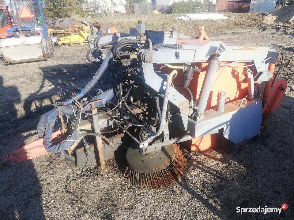 Zamiatarka ciągnionazamiatanie pomorskie