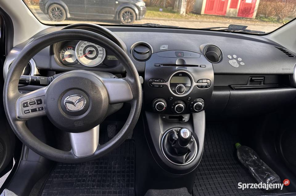 Mazda 2 małe ekonomiczne autko Benz 13 2 Pogórze sprzedam