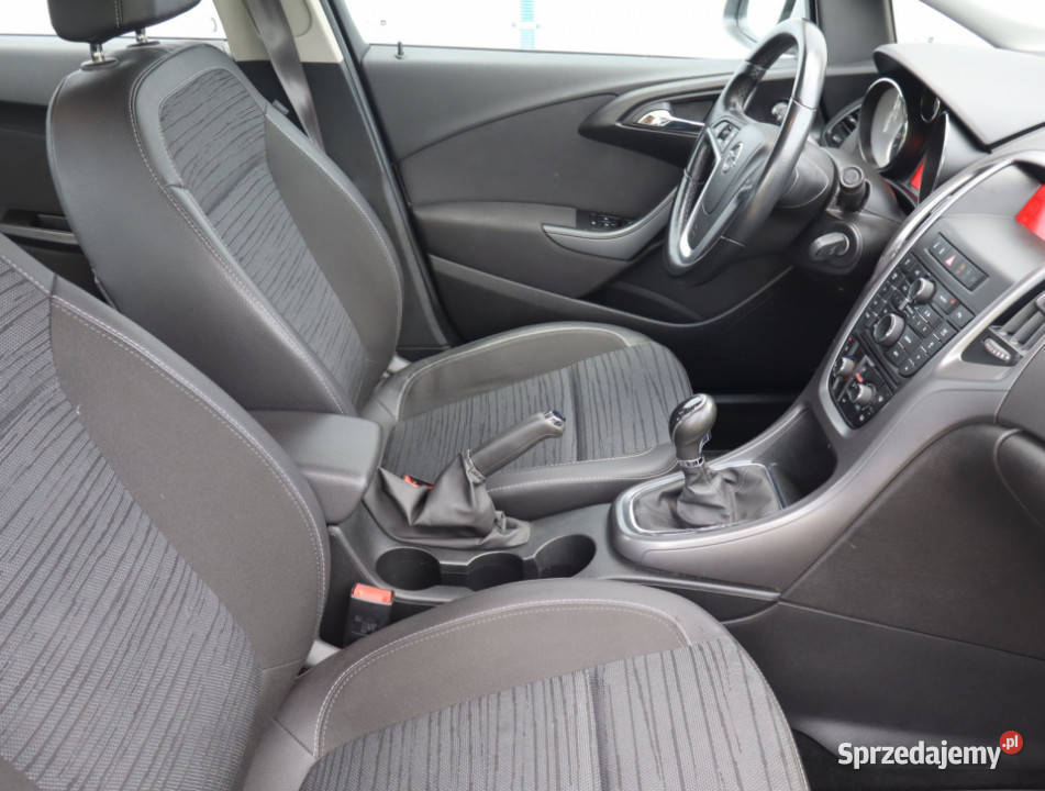 Opel Astra 16 CDTI ASR (kontrola trakcji)