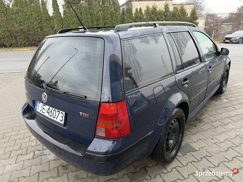 Volkswagen Golf IV 19 TDI 2002 Sprawny OC do Rok produkcji 2002 świętokrzyskie sprzedam