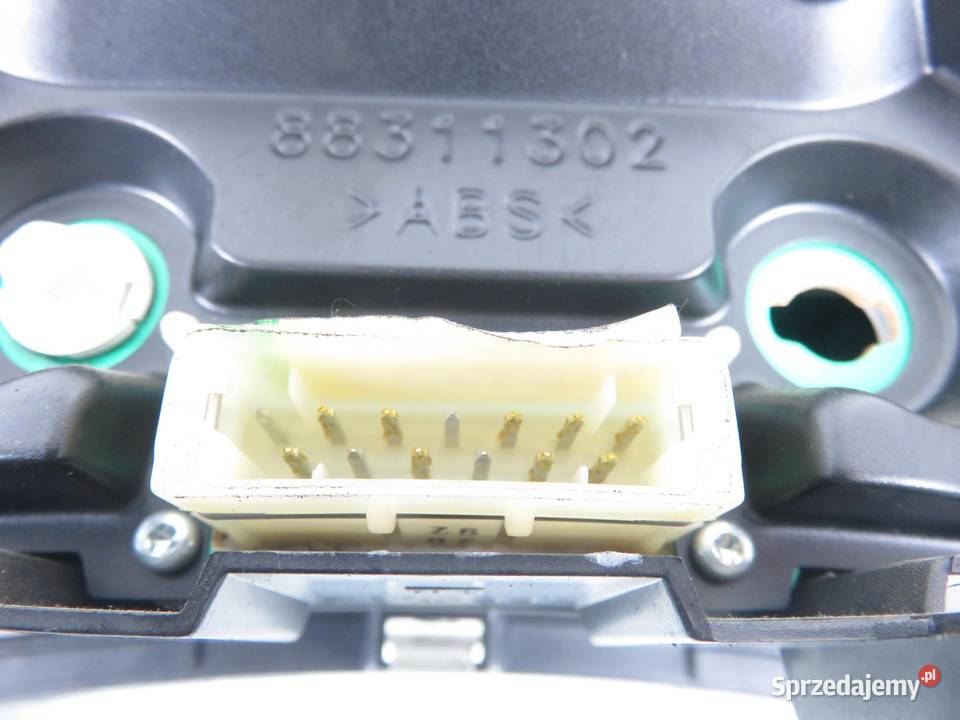 LICZNIK OPEL CORSA C X01 17 DTI 09166808FB