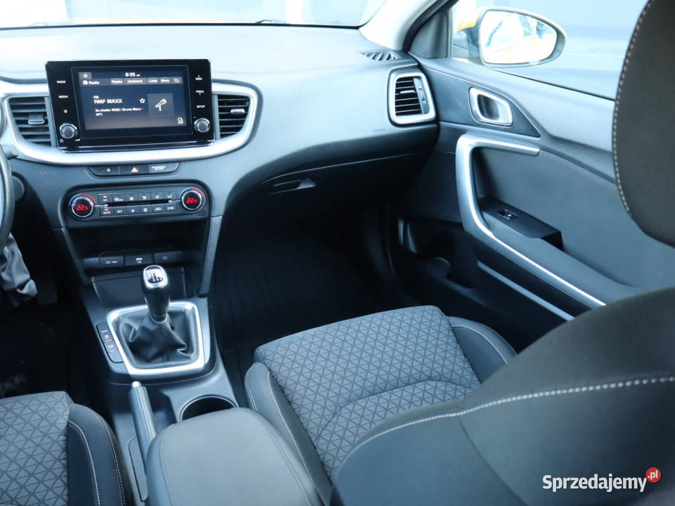 Kia XCeed 14 TGDI relingi dachowe Katowice