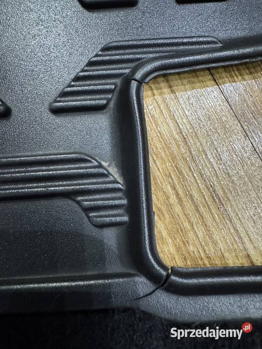 Dywaniki wycieraczki gumowe BMWE90 Myślachowice