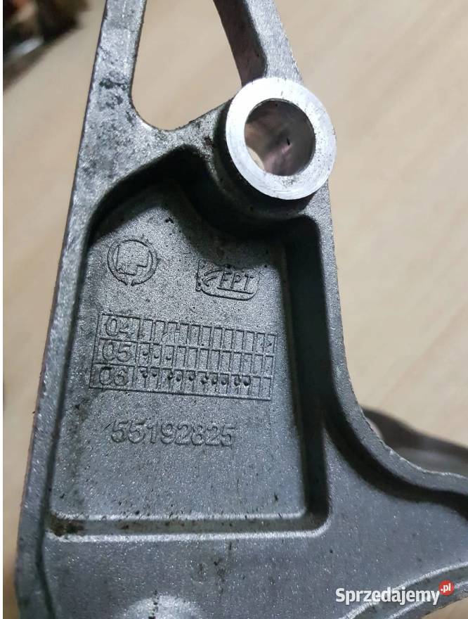 Łapa sprężarki klimy Alfa Romeo 32 JTS Brera 159 podkarpackie Mielec