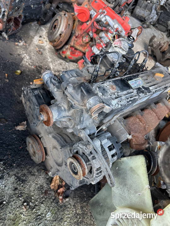 wózek widłowy silnik 4cylindrowy YANMAR 4TNE98 diesel Działoszyn