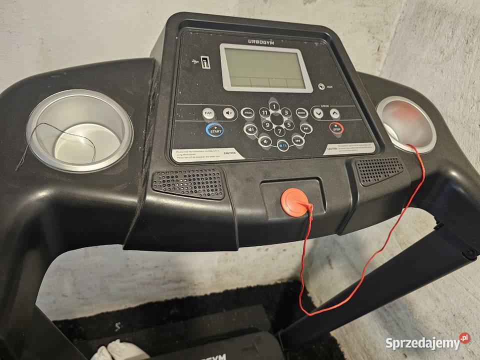 Sprzedam bieżnię elektryczną Sprzęt do ćwiczeń Poznań