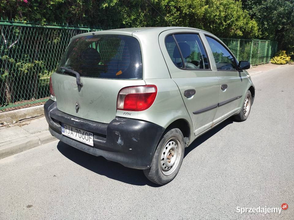 Toyota Yaris 10 2001r