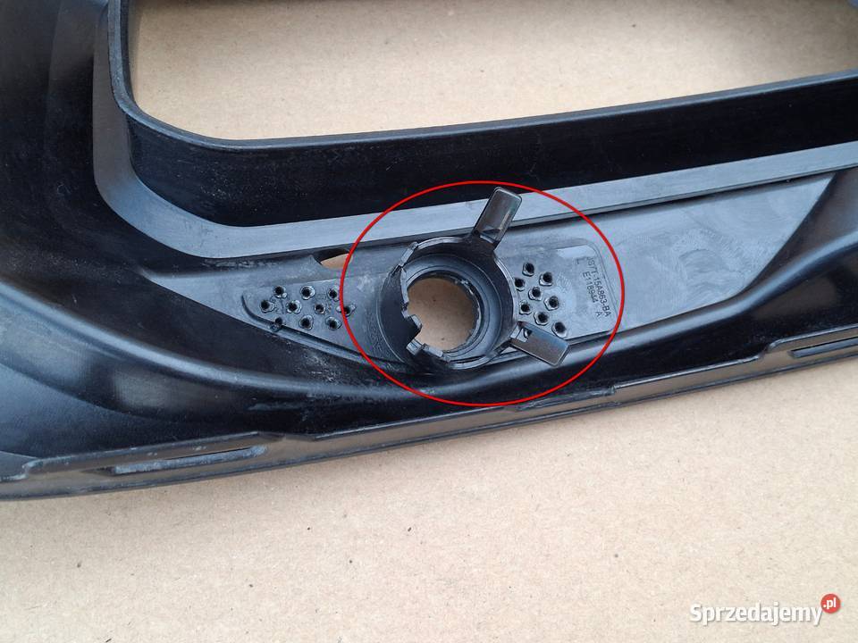 FORD MONDEO MK5 5 V LIFT KRATKA ZDERZAKA LEWA Bieleń