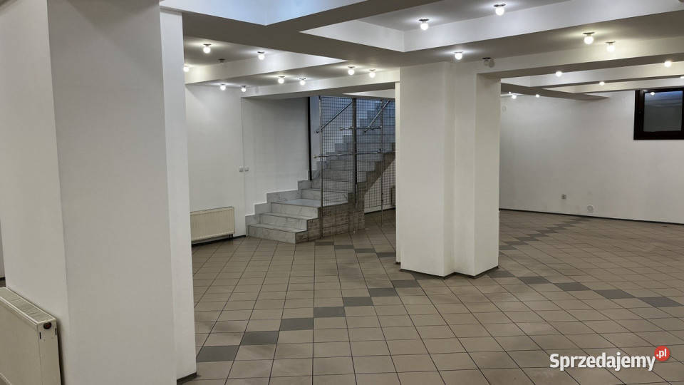 Lokal handlowousługowy Rynek Nowy Targ 125m2