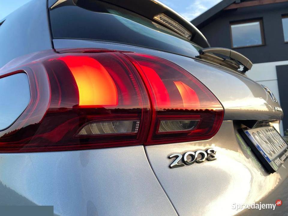 Peugeot 2008 12 Pure Tech Allure 110 2016r 110KM Dragacz sprzedam