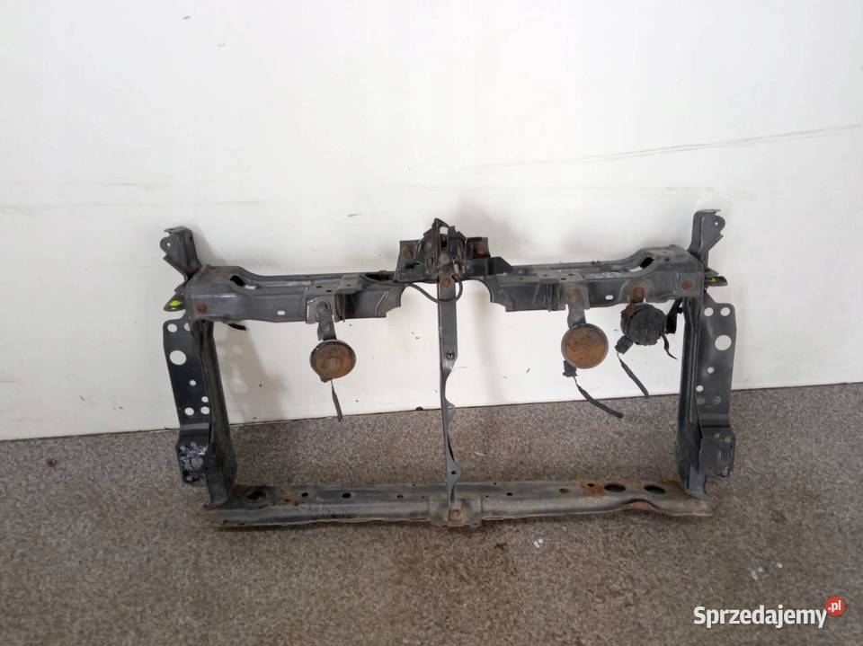 PAS PRZEDNI PLUGIN Toyota Prius IV 2015