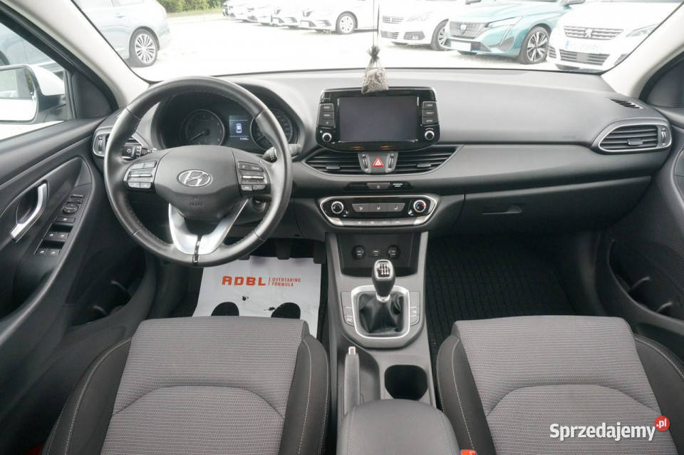 Hyundai i30 15 TGDI160 Modern Salon Polska światła LED Poznań