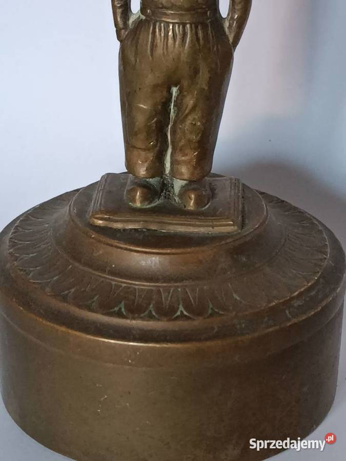 Mosiężne puzderko z figurką chłopca dekoracyjne Rzeszów sprzedam