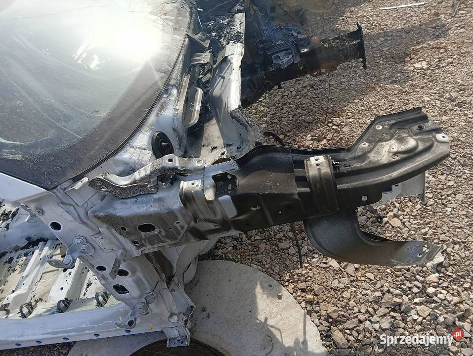 ELEMENT CIĘTY KAROSERII PODŁÓŻNICA PRAWA PRZÓD osobowe świętokrzyskie