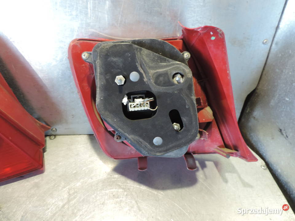 FIAT STILO HB 5D LAMPA PRAWA TYLNA Rok produkcji 2004 Nowy Sącz
