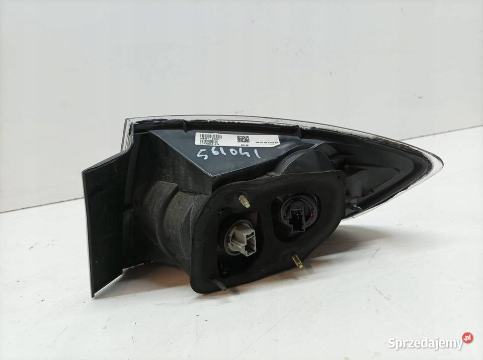 LAMPA TYŁ LEWA SEDAN EU MZ221B100L Mazda 3 I