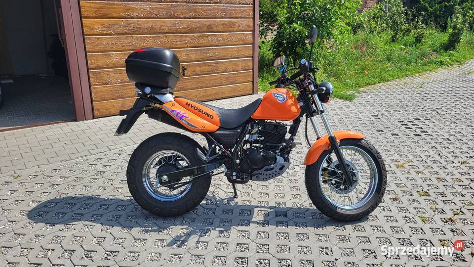 Hyosung 125 Karion 3633 manualna Hyosung Wąwolnica sprzedam