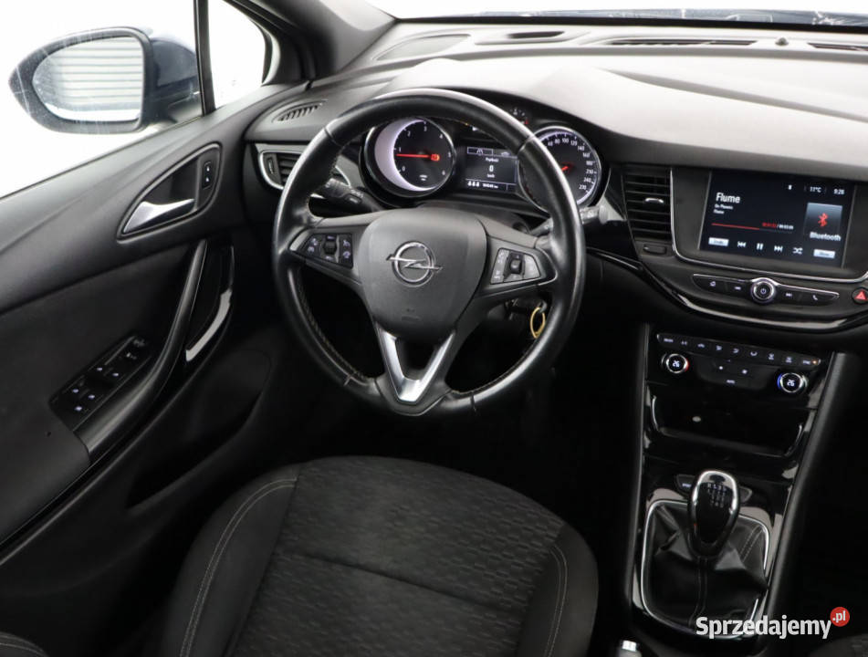 Opel Astra 16 CDTI relingi dachowe Bielany Wrocławskie
