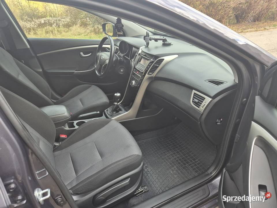 Hyundai i30 2016 lift 16 benzyna bezwypadkowy