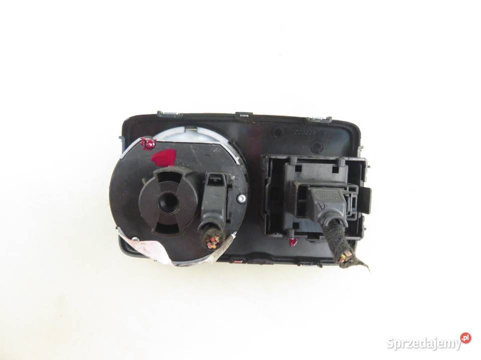 WŁĄCZNIK ŚWIATEŁ SKODA SUPERB II 3T0941431B Części samochodowe małopolskie