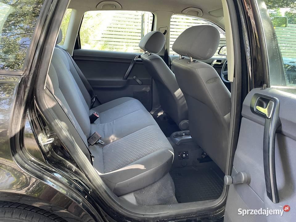 ŁadnyVolkswagenPolo2003r12Gaz5DrzwiWspKierAlufelg Polo Zduńska Wola