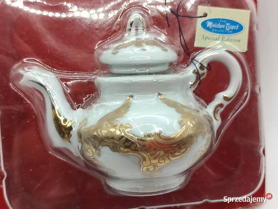 Imbryk kolekcja miniaturka Porcelana Art biel i Porcelana i szkło lubelskie Zamość