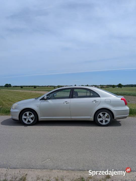 Toyota Avensis t25 benzyna Ostrownica-Kolonia