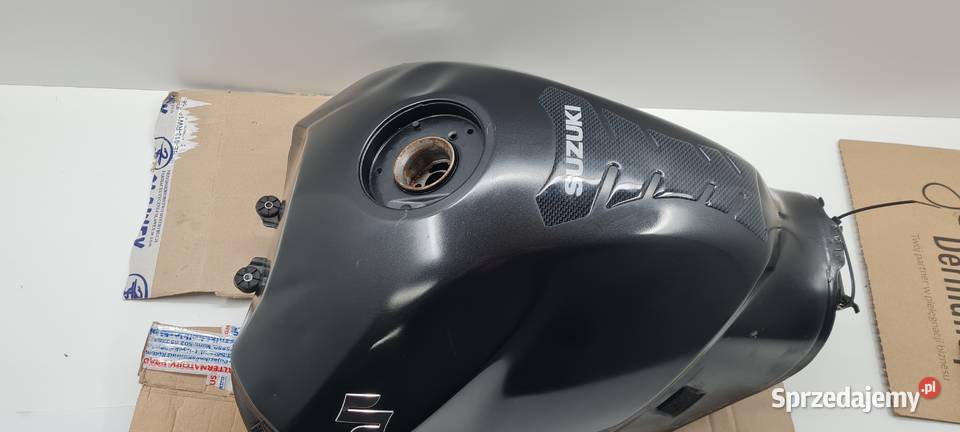 Suzuki GSR 600 zbiornik paliwa bak Zbiorniki paliwa Warszawa sprzedam