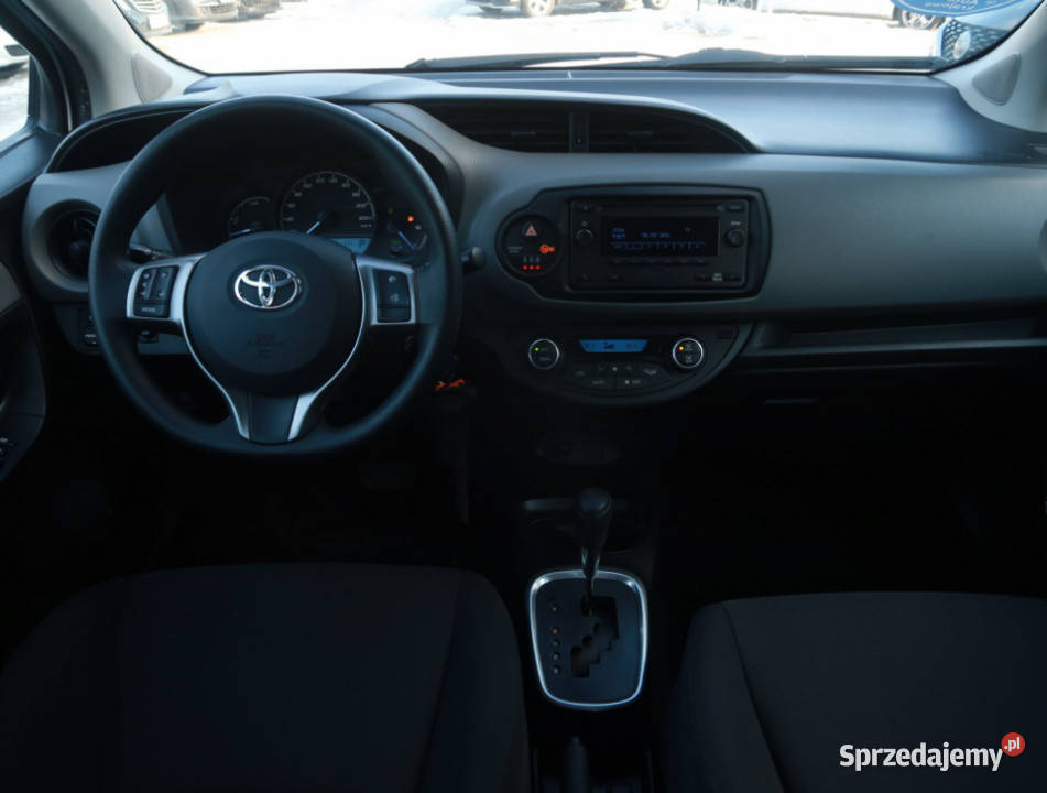 Toyota Yaris 15 VVTi Hybrid isofix śląskie Katowice