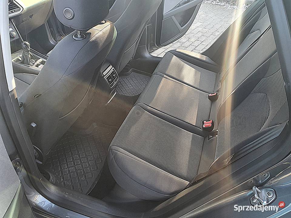 SEAT LEON 2018 BENZYNA Łęg Tarnowski