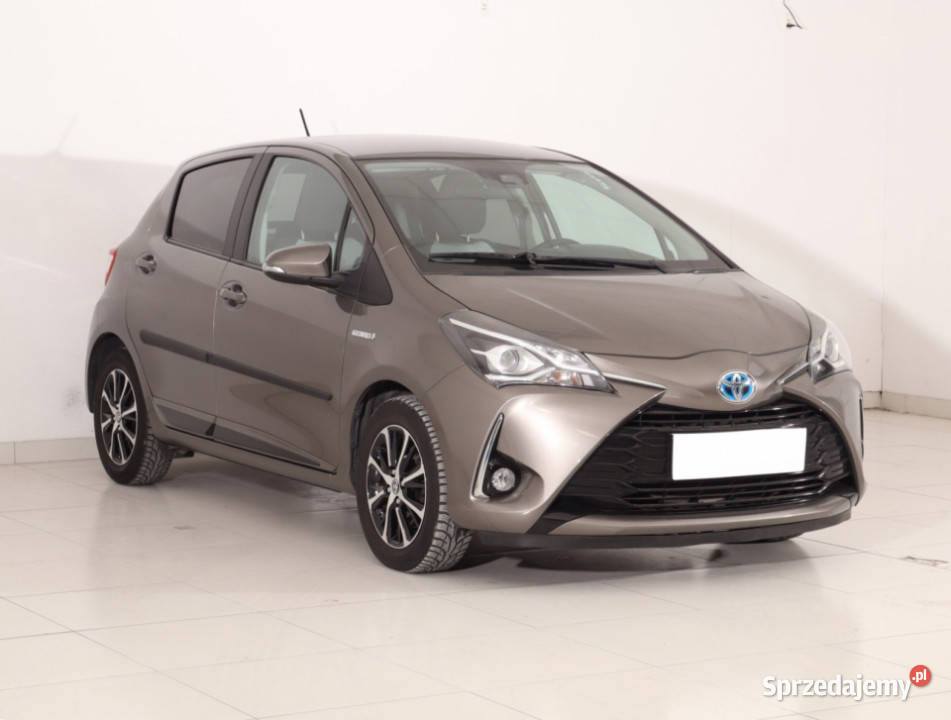Toyota Yaris 15 Hybrid Piaseczno