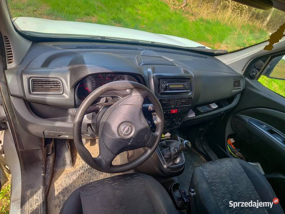 Opel combo d 16cdti diesel Ostrówki