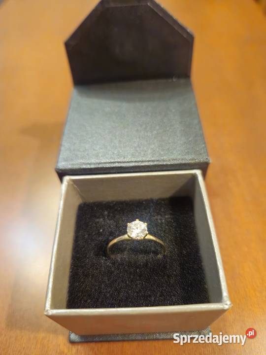 Nowy Pierścionek z Diamentem 061ct Zaręczynowy z Pierścionki