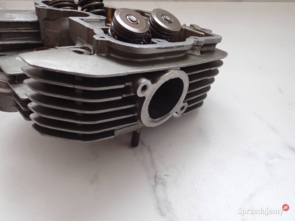 Głowica Uszkodzona Do Regeneracji Suzuki DR 650 Cylindry, głowice, pierścienie