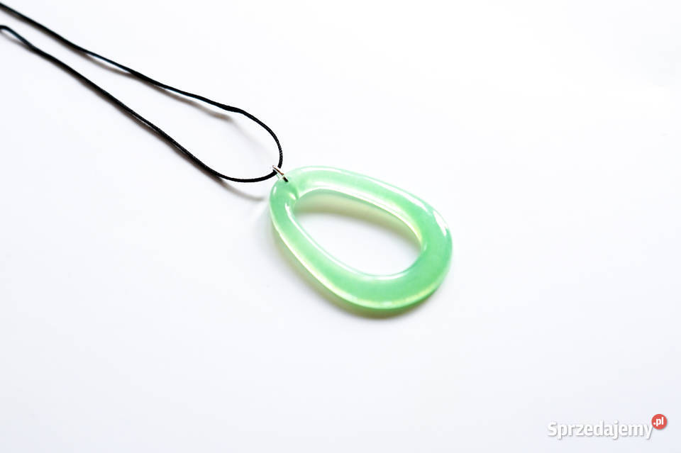 Duży owalny zielony wisiorek świecący w Warszawa