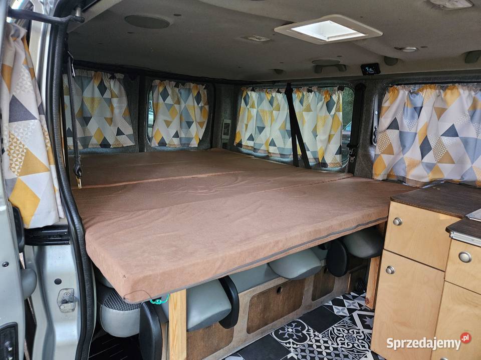 Opel Vivaro 20 2012 Kampervan Poznań