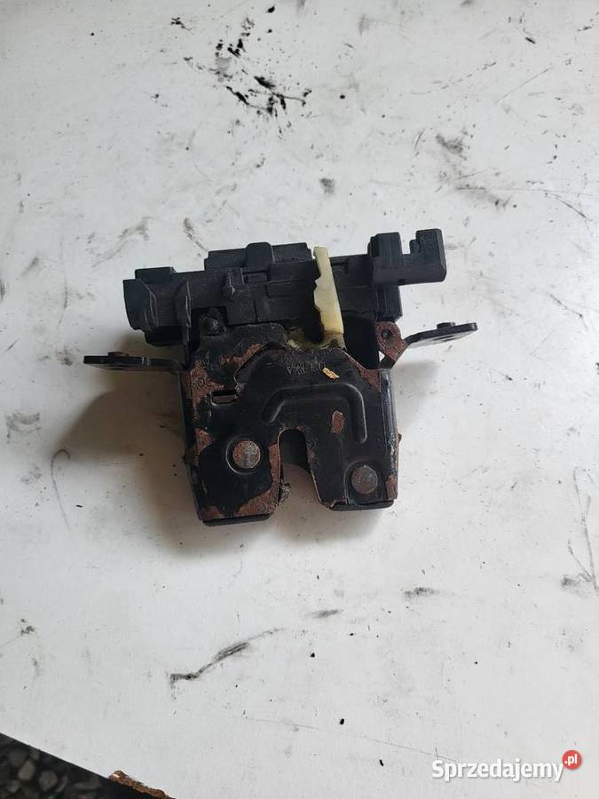 Zamek klapy tyl JAGUAR 8343200 Klapy bagażnika podkarpackie