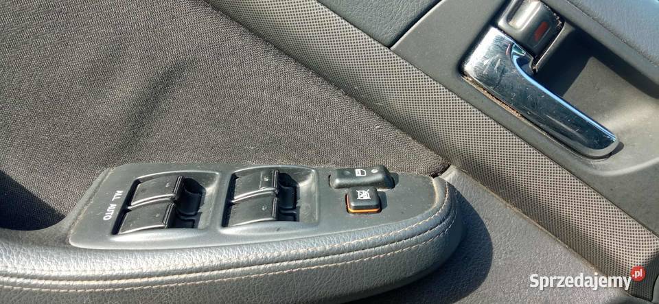 toyota avensis 18 lpg gaz hak 4x elszyby elektryczne lusterka Warszawa